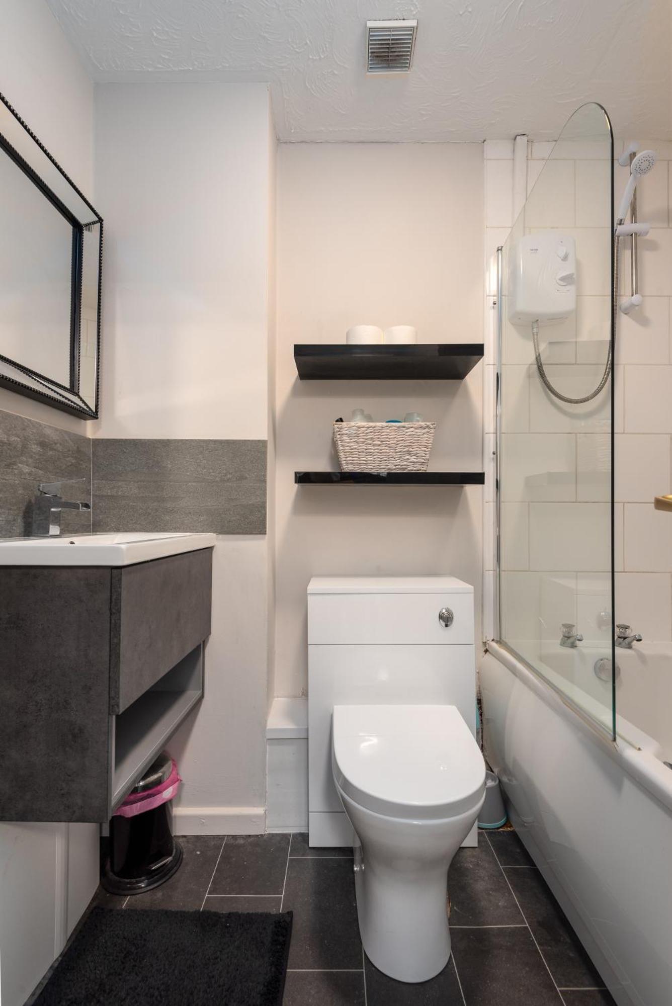 Worcester Fabulous Cherry Tree Mews Self Check In Dogs Welcome By Prior Arrangement , 2 Double Bedrooms ,Super Fast Wi-Fi, With Free Off Road Parking For 2 Vehicles Near Royal Hospital And Woodland Walks Eksteriør bilde