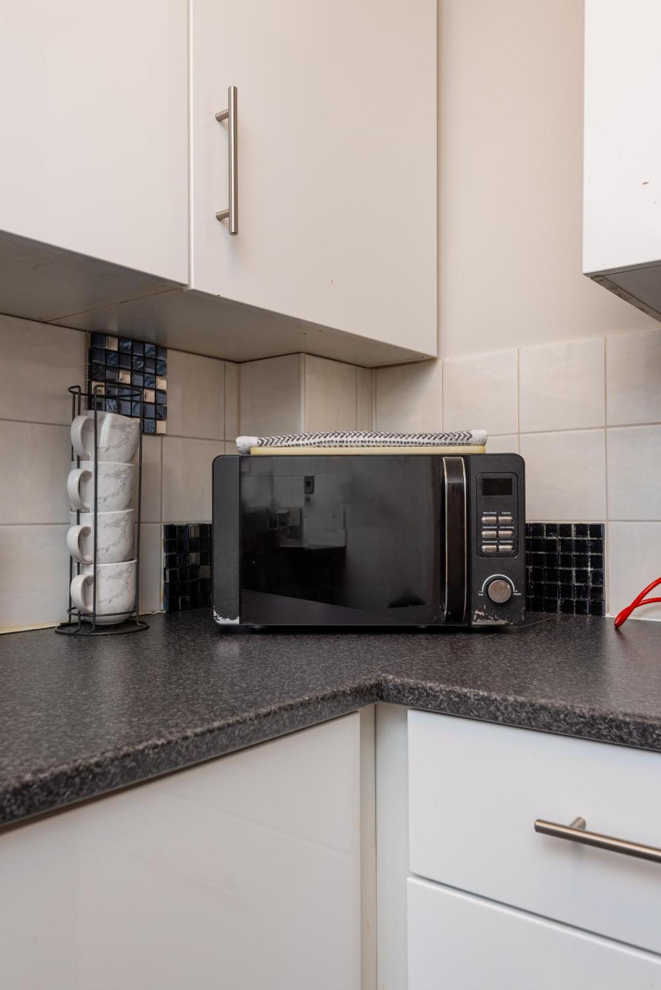 Worcester Fabulous Cherry Tree Mews Self Check In Dogs Welcome By Prior Arrangement , 2 Double Bedrooms ,Super Fast Wi-Fi, With Free Off Road Parking For 2 Vehicles Near Royal Hospital And Woodland Walks Eksteriør bilde