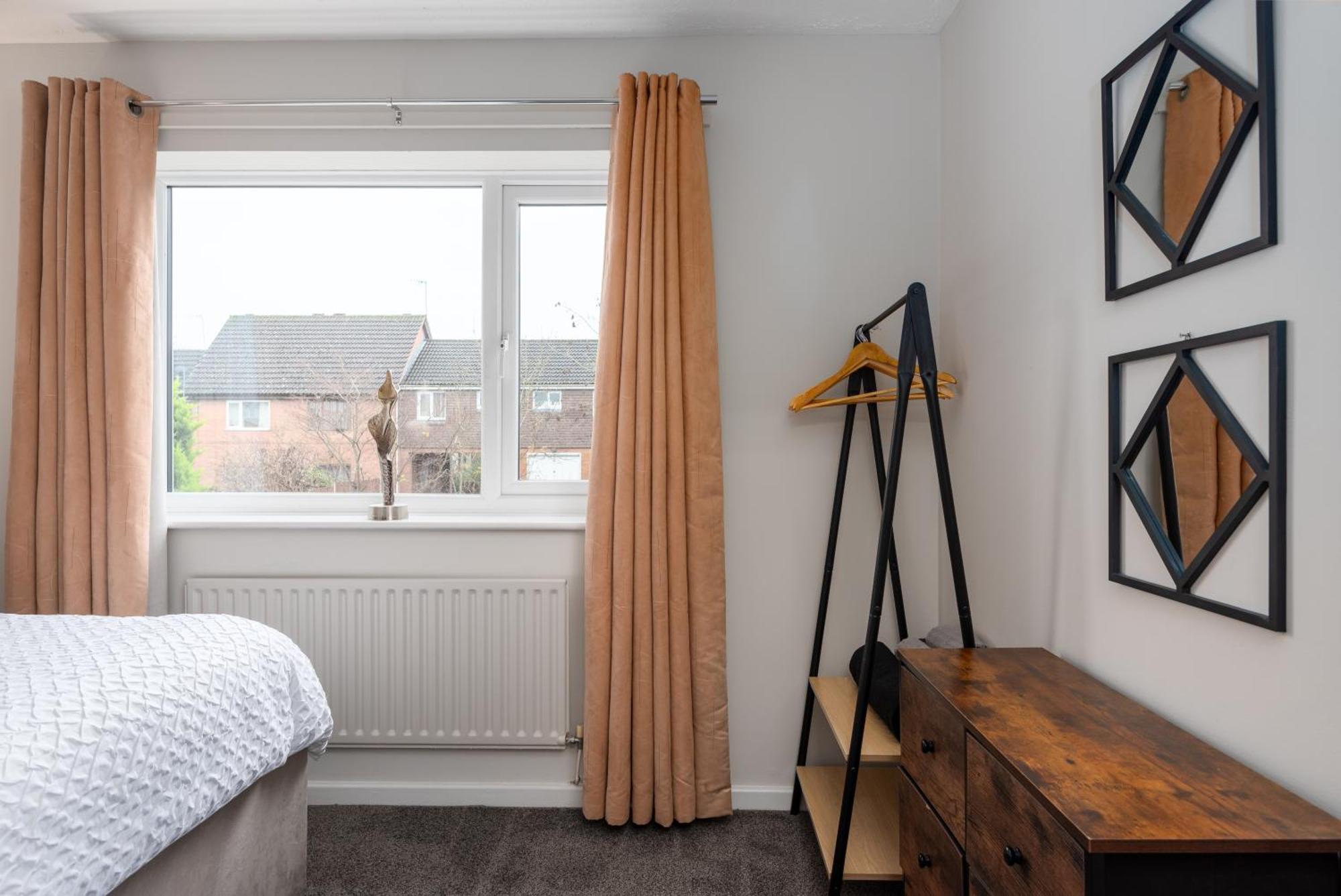 Worcester Fabulous Cherry Tree Mews Self Check In Dogs Welcome By Prior Arrangement , 2 Double Bedrooms ,Super Fast Wi-Fi, With Free Off Road Parking For 2 Vehicles Near Royal Hospital And Woodland Walks Eksteriør bilde